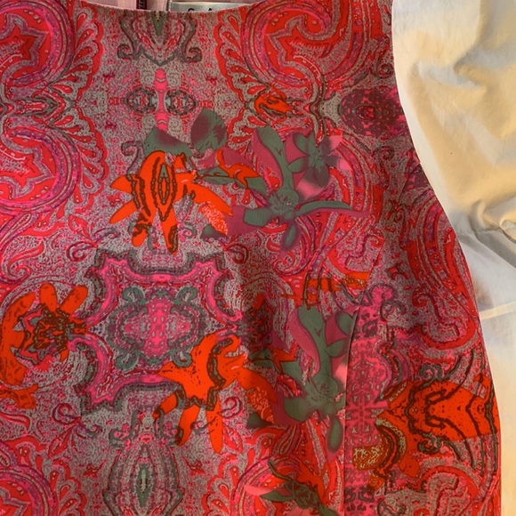 Beautiful CABI Tunic Pink Orange Mint Green Batik Print Sleeveless Top Like New! - Picture 4 of 10